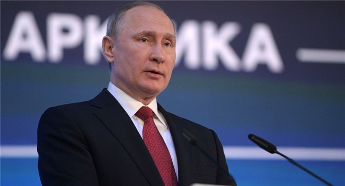 NATO trừng phạt Nga "vô tình" làm Tổng thống Putin quyền lực hơn