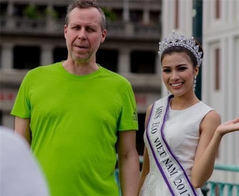 Nguyễn Thị Thành phản ứng "lạ" trên trang cá nhân