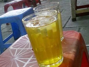 Đang ngồi uống nước, 3 kẻ lạ dùng súng bắn tử vong