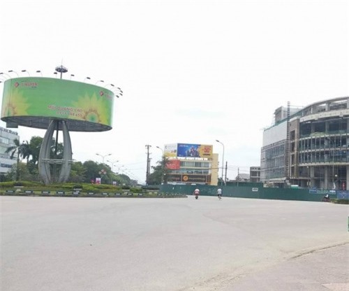 Hà Tĩnh: Đi xe ô tô, nổ súng bắn 2 người trọng thương