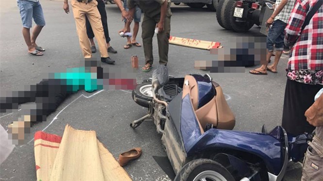 Hai mẹ con chết thảm dưới gầm container, lái xe rời khỏi hiện trường