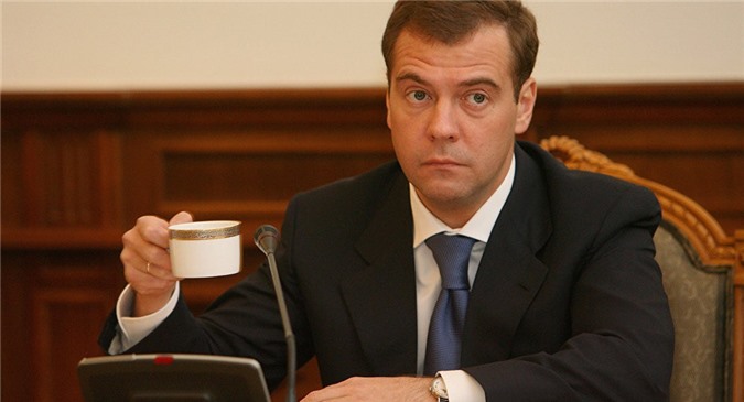 Thủ tướng Nga Dmitry Medvedev bác bỏ cáo buộc tham nhũng