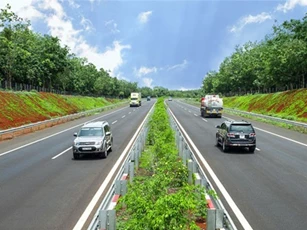 Thủ tướng thúc khẩn trương hoàn thiện phương án xây cao tốc Bắc-Nam