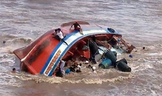 Chìm tàu trên sông Gành Hào: Tiết lộ nguyên nhân ban đầu