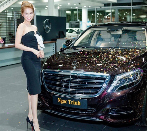 "Choáng váng" với bộ sưu tập xế hộp tiền tỷ của Ngọc Trinh