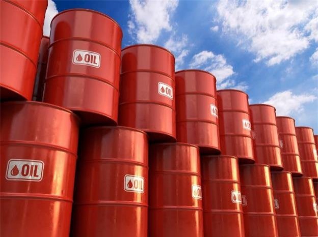 Giá dầu đạt đỉnh