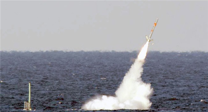 Sau loạt Tomahawk, Mỹ có nã thêm tên lửa vào Syria?