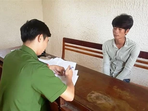 Lừa tình nữ sinh quay clip ái ân rồi phát tán lên mạng xã hội