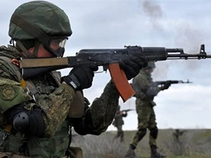 Mỹ nã tên lửa Tomahawk vào Syria, Nga điều "quân tiếp viện" cho Assad