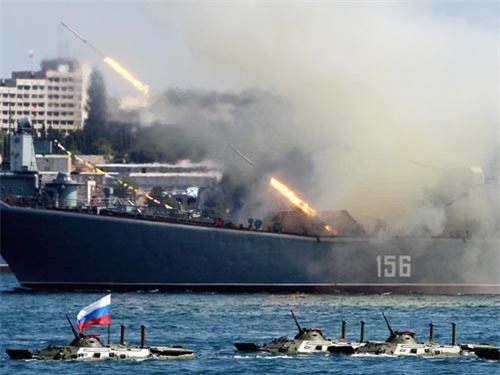 Nga, Syria, Iran cảnh báo nghiền nát cuộc tấn công tên lửa của Mỹ