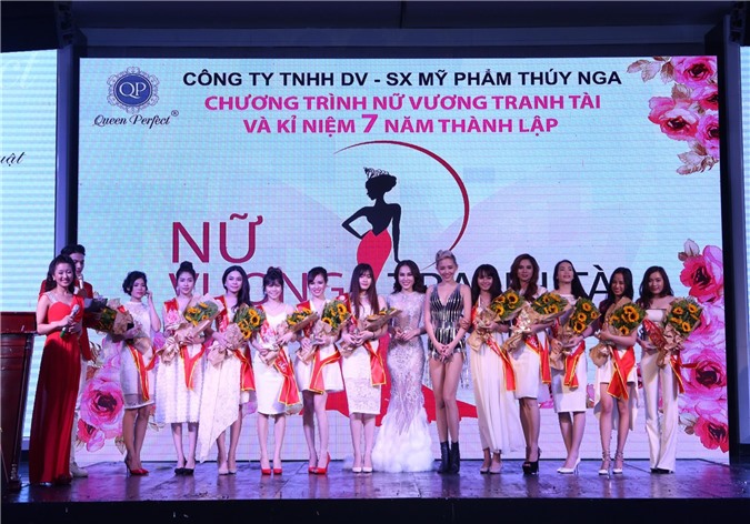 Nữ doanh nhân 9X đi lên từ bàn tay trắng thu nhập khủng mỗi tháng