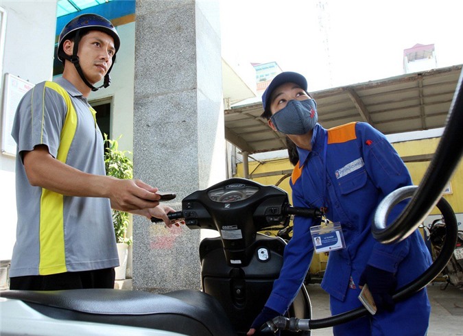 Tăng thuế xăng ​8.000 đồng/lít không tác động đến giá xăng