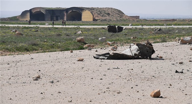 Mỹ đánh giá thiệt hại của căn cứ Syria sau vụ nã tên lửa