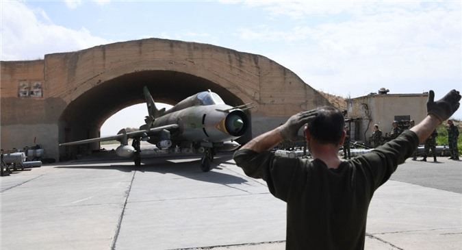 Sân bay Shayrat sắp phục hồi sau cuộc oanh tạc tên lửa của Mỹ