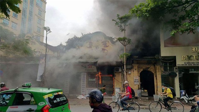 Hà Nội: Cháy lớn thiêu rụi nhà con trai cố nhạc sĩ Văn Cao