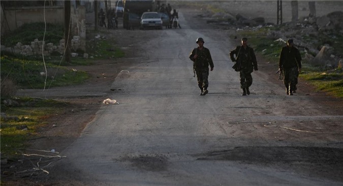 Khiêu khích Mỹ tấn công, phiến quân chuyển vũ khí hóa học vào Syria