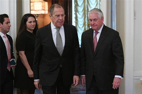Vụ Mỹ tấn công Syria phủ bóng hội đàm Lavrov - Tillerson