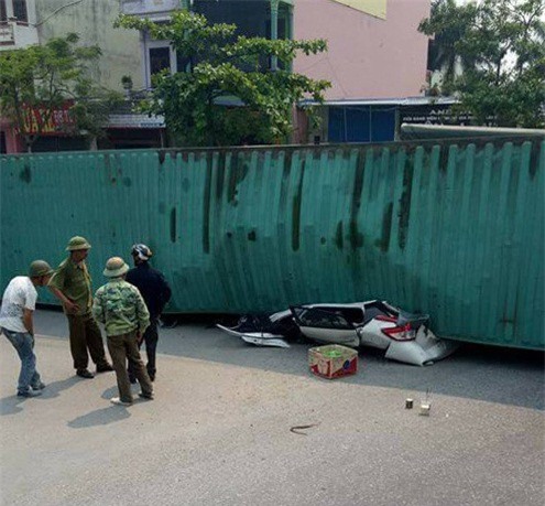 Xe container gây tai nạn: Lời cảnh báo để tránh gặp hạn