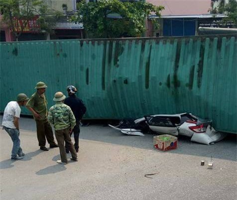 Xe container gây tai nạn: Nhân chứng kể phút kinh hoàng