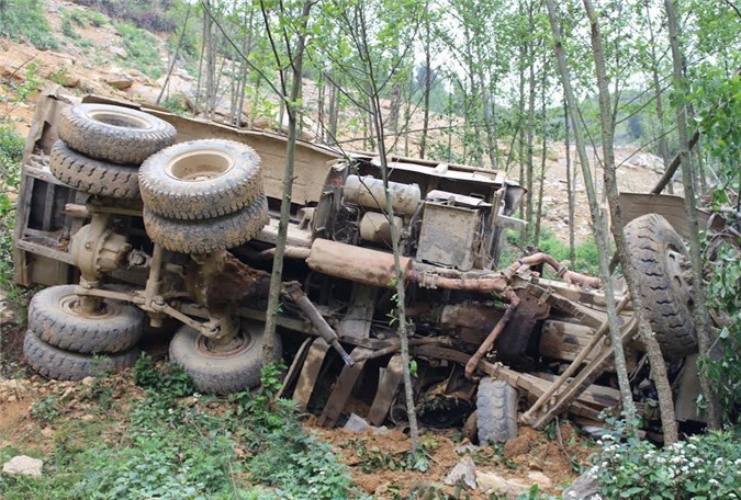 Hà Giang: Xe tải lao xuống vực, 4 người chết thảm
