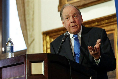 Họp báo bê bối United Airlines: Luật sư công bố một loạt thông tin