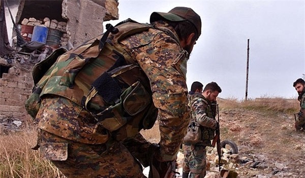 Deir Ezzur: Quân đội Syria tái chiếm cao nguyên chiến lược từ IS