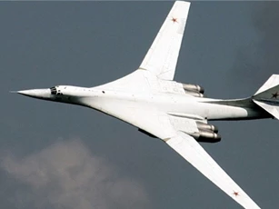 NI đánh giá đề án “Thiên nga trắng” tử thần Tu-160 của Nga