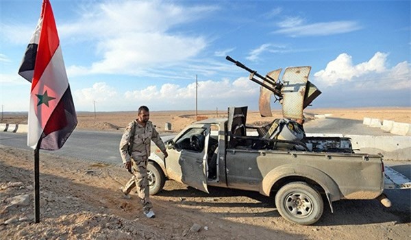 Phiến quân lũ lượt rút, quân đội Syria kiểm soát hoàn toàn thị trấn chiến lược ở Damascus