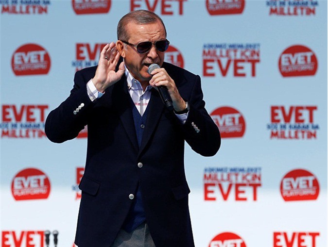 Ông Erdogan thắng trưng cầu hiến pháp, điều gì đến với Thổ Nhĩ Kỳ?