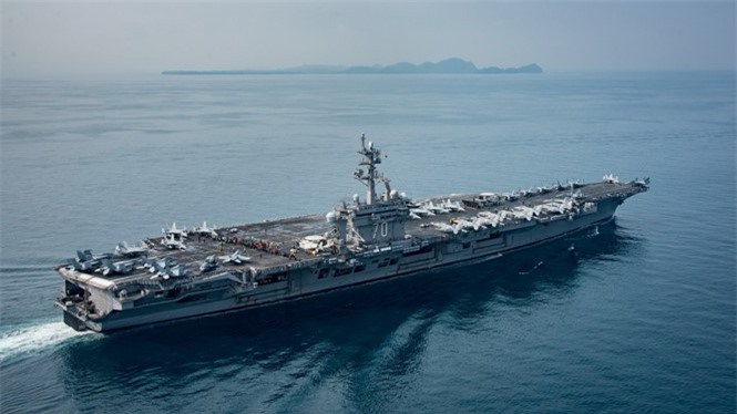 Tàu chiến Mỹ "biến mất" trên đường tới bán đảo Triều Tiên