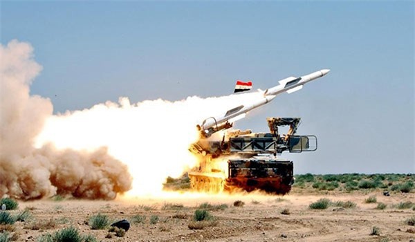 Syria bắn hạ máy bay do thám Mỹ bằng tên lửa Nga 