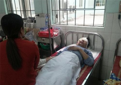 Nổ lò nấu thép Công ty Thép Việt - Nhật, 4 công nhân bỏng nặng