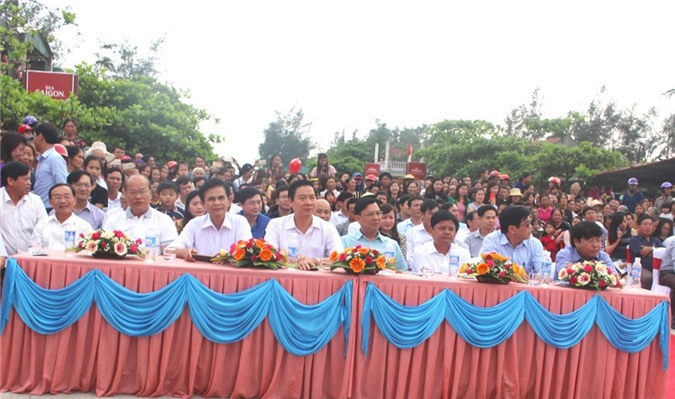 Thạch Hà-Hà Tĩnh: Rộn ràng mùa du lịch biển