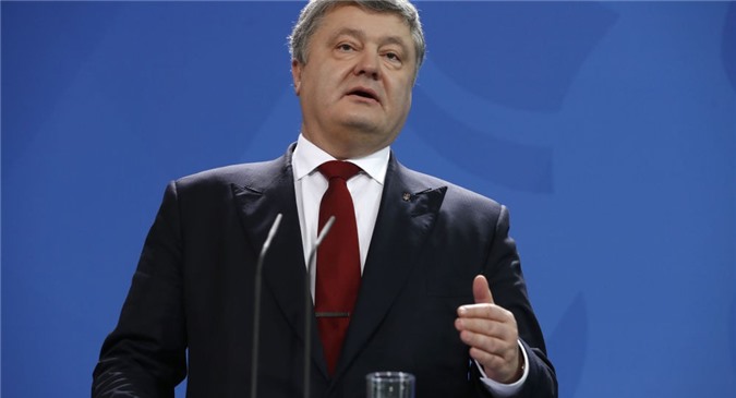 Tổng thống Ukraine bàn với Ngoại trưởng Mỹ đưa quân vào Donbass