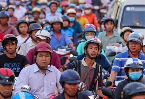 Tranh cãi đề xuất cấm xe máy ở TP. HCM