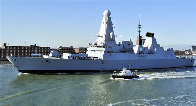Anh điều khu trục hạm tới Biển Đen để "gửi thông điệp cho Putin"