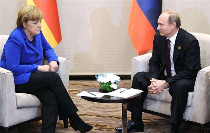  Điện Kremlin tiết lộ cuộc trò chuyện của ông Putin và bà Merkel