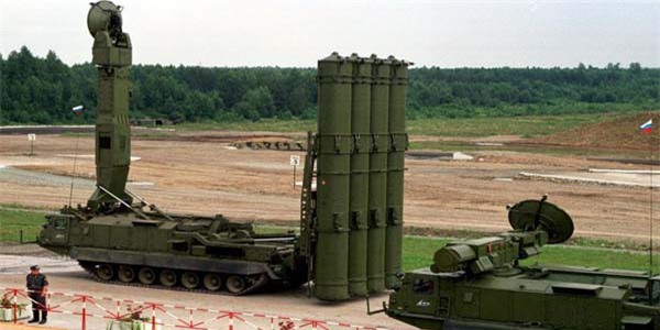 Hợp đồng S-300 Nga - Iran: Rostec báo tin quan trọng với Putin