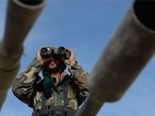 Quân đội Syria điều pháo binh nã đạn vào căn cứ Al-Nusra ở Dara'a