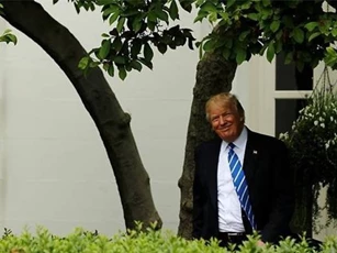 Nhà Trắng bất ngờ thông báo Trump điện đàm với Putin