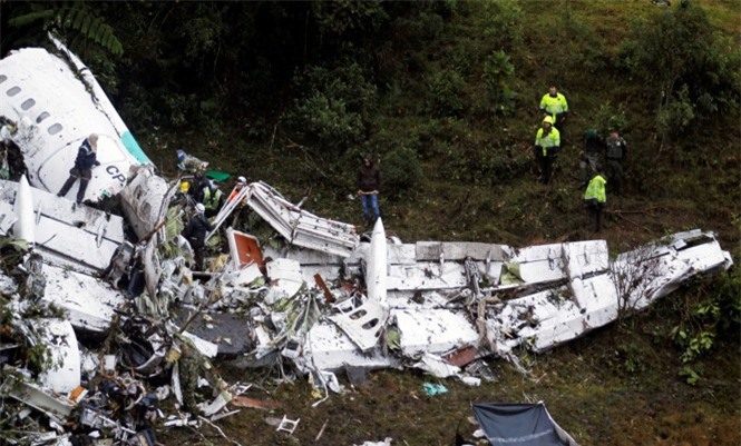 Rơi máy bay quân sự ở Colombia, nhiều người thiệt mạng