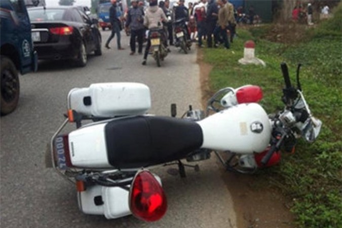 CSGT bị đâm tử vong ở Huế: Đám tang nghẹn ngào nước mắt