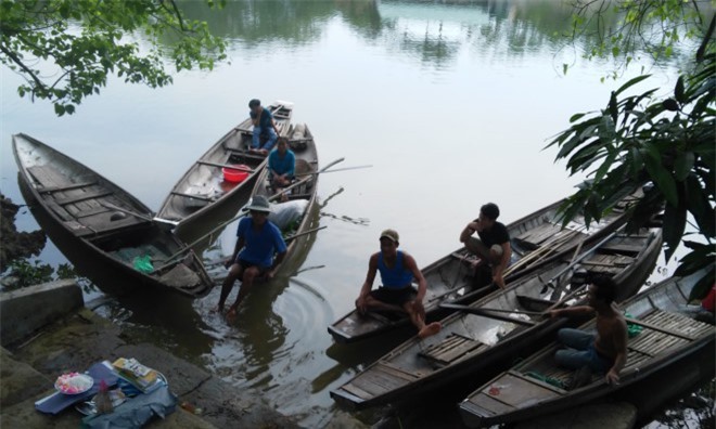Đôi nam nữ cùng nhau nhảy sông Như Ý tự vẫn