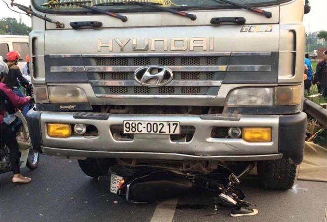 Sẽ xử nghiêm lái xe tải tông chết đôi nam nữ