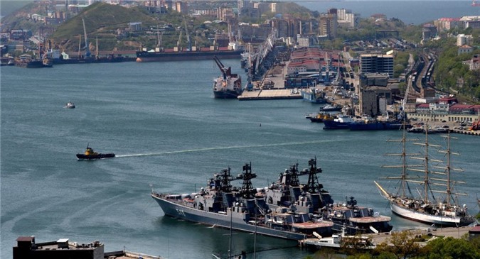 Trình dự luật đòi kiểm soát hải cảng Nga, Mỹ muốn "tuyên chiến"