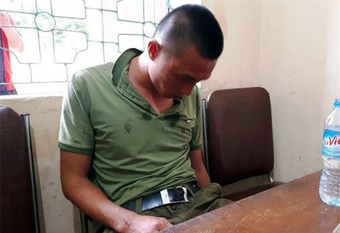 Bắn nỏ giữa chợ, 3 người bị thương: "Sốc" với quá khứ của nghi can