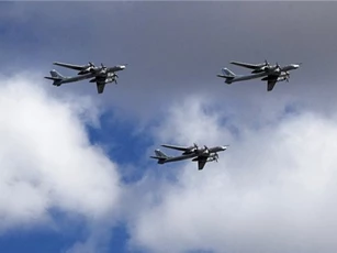 “Gấu” chiến lược Tu-95 có thể gây bất ngờ nào cho đối phương?