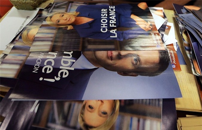 Pháp: Đảng của bà Le Pen bất ngờ tố phiếu bầu bất thường