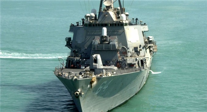 Khu trục hạm Mỹ có thể phá vỡ cuộc diễu hành hải quân ở Nga?