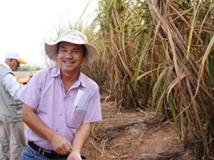 Cổ phiếu 2 công ty của Bầu Đức vào diện cảnh báo